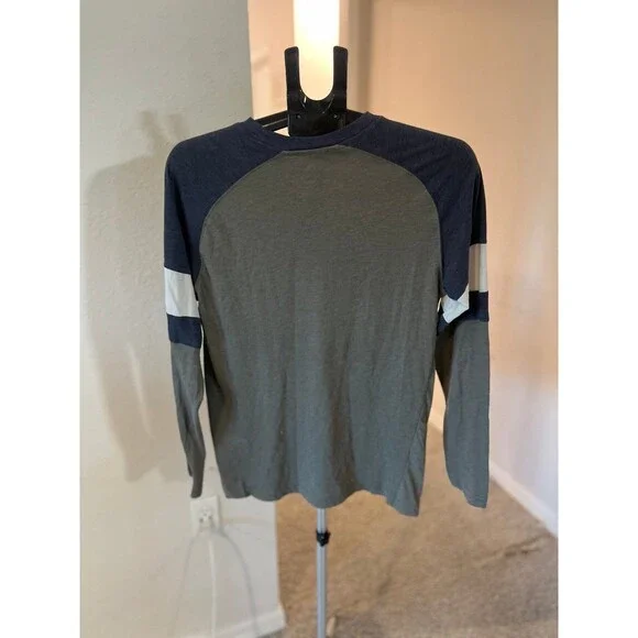 Seattle Kraken NHL Hockey Long Sleeve Logo T-Shirt Men’s Size Medium - Picture 4 of 9